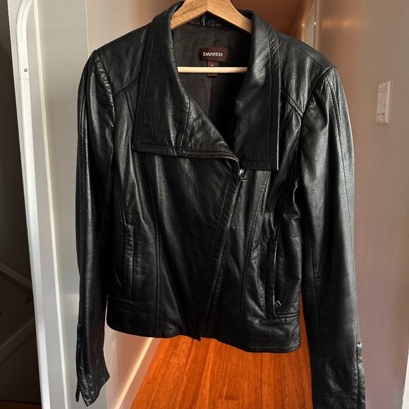 Danier Jackets & Blazers - Danier Leather Women's Jacket S